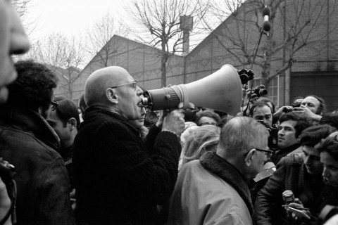 Michel Foucault e Jean-Paul Sartre durante una manifestazione a la Goutte d'Or, Parigi, 1971