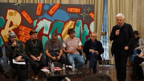 Massimo Bray e alcuni protagonisti della scena street italiana, durante un talk presso l'Istituto Treccani