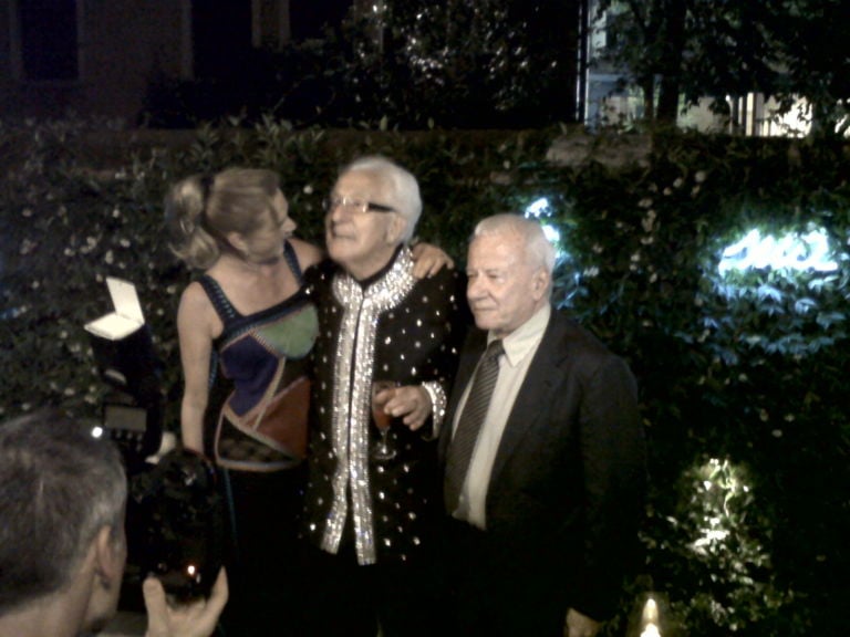Golinelli con Achille Bonito Oliva Fra le mille feste veneziane, a tarda sera si anima la Guggenheim per la cena della Fondazione Golinelli. Ecco Chiccera…