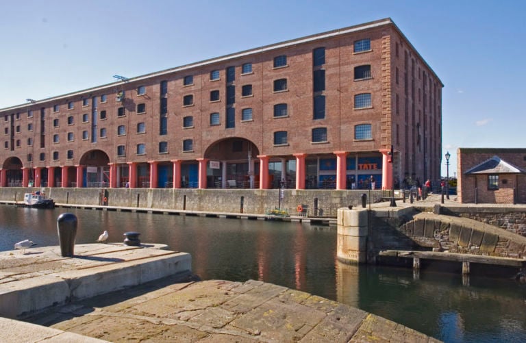 Tate Liverpool Exterior © Tate Liverpool 2012 Ai curatori del domani. Manacorda parla da Liverpool