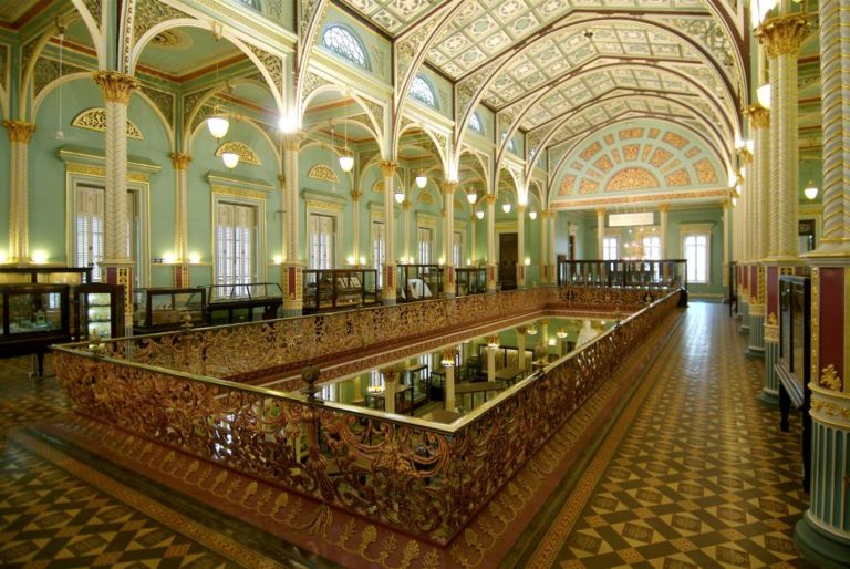 Linterno del Bhau Daji Lad Museum Arte in via di sviluppo: parte dall’India l’indagine del gruppo Zegna sulle nuove piazze del contemporaneo. Con la commissione per un’opera pubblica a Reena Kallat, una residenza d’artista al Macro e l’intenso programma di ZegnArt Public