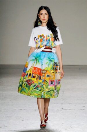 Settimana della moda di Milano. Stella Jean porta in passerella la pittura naïf di Haïti. Dipinti da indossare, per una delle sfilate d’apertura
