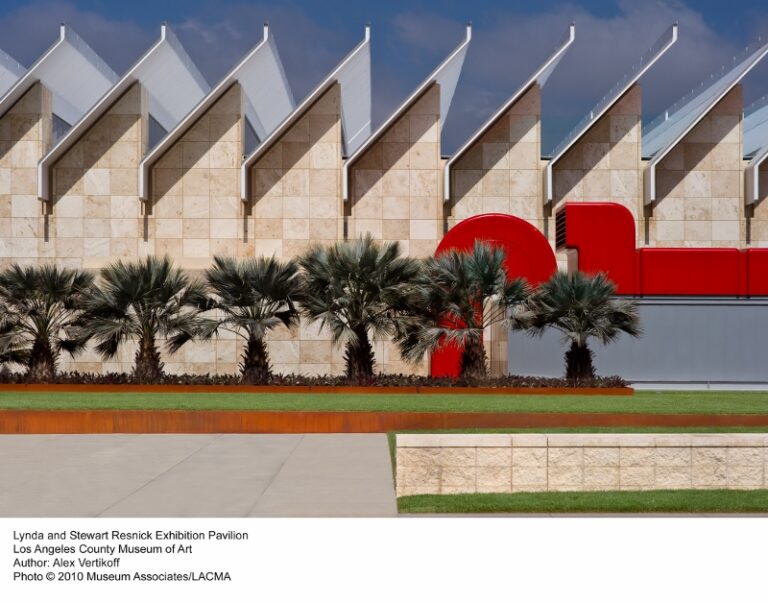 LACMA Resnick Pavillion 800x628 Close-up Los Angeles. Ascesa di una stella