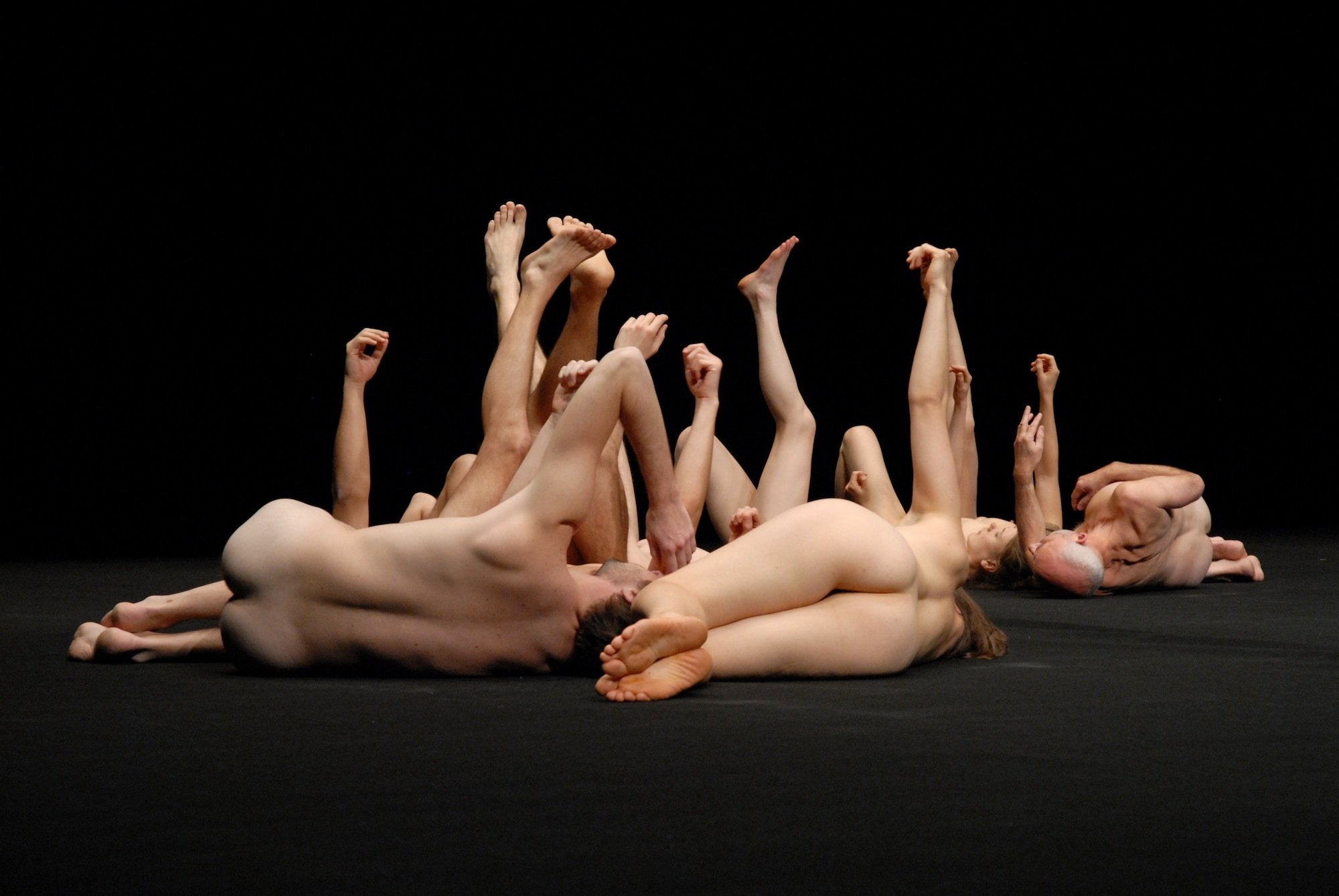 голые парни в театре фото 107