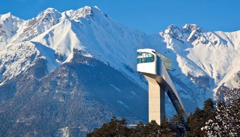 Il Bergisel Ski Jump di Innsbruck, disegnato da Zaha Hadid