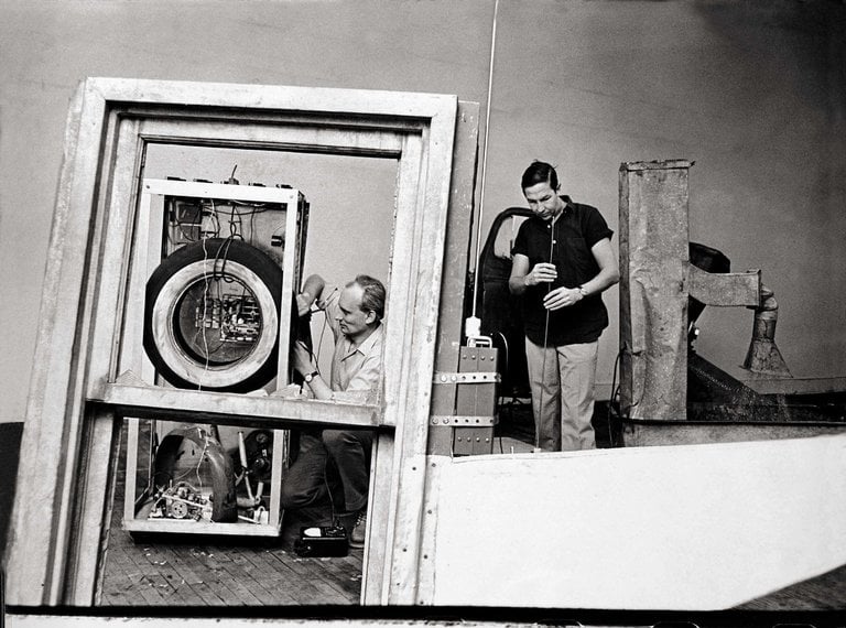 Billy Kluver, left, and Robert Rauschenberg in Rauschenberg's studio working on “Oracle” in 1965