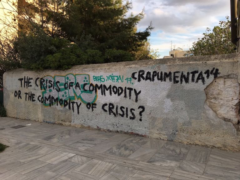 i graffiti ad Atene per "crapumenta"