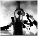 Irving Penn Girl behind wine bottle 1949 Irving Penn al Met di New York. Un geniale cantore della bellezza: corpi, volti e still life