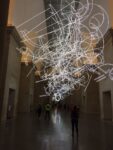 Cerith Wyn Evans, Forms in Space…by Light (in Time). Installation view at Tate Britain, Londra 2017