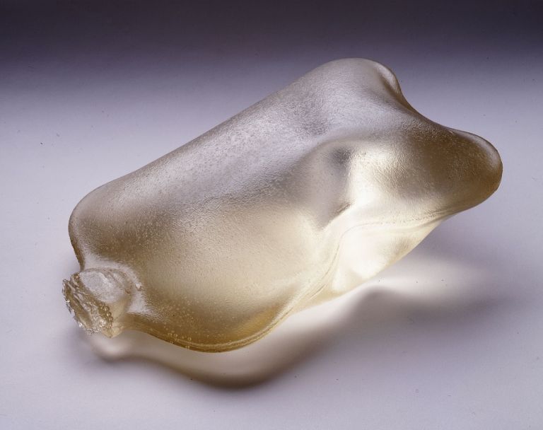 Untitled (Clear Torso) 1993 Polyurethane resin 100 x 180 x 255 mm Courtesy of the artist Photograph courtesy of the artist © Rachel Whiteread