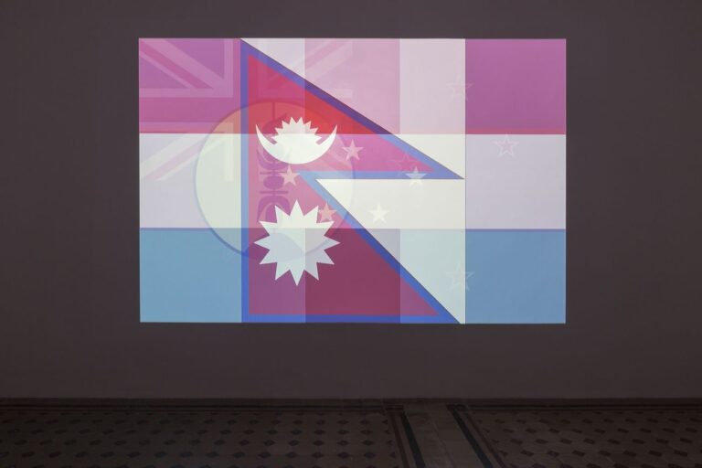 Kimsooja, To Breathe. The Flags, 2012. Installation view at Galleria Raffaella Cortese, Milano 2018. Courtesy dell’artista e Galleria Raffaella Cortese, Milano. Photo Credit Lorenzo Palmieri