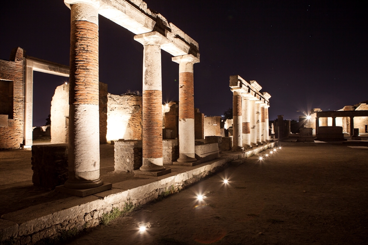 Pompei di notte 