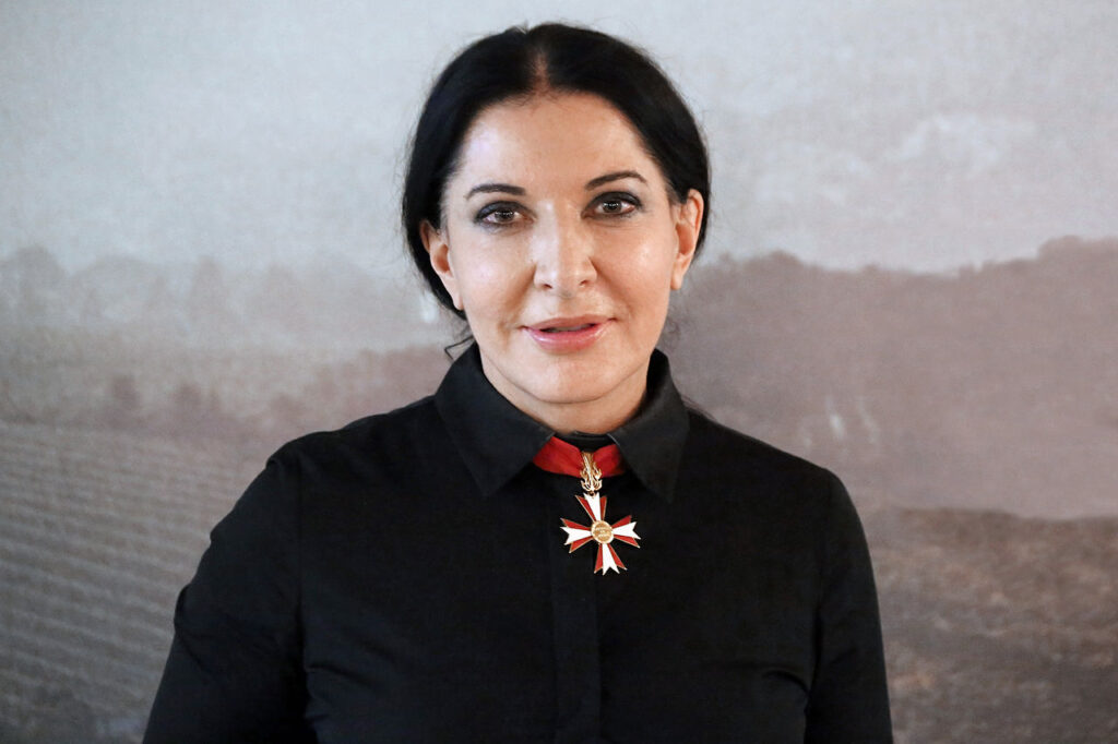 Il finissage di The House with a Ocean View a Firenze è con Marina Abramovič. Il report