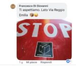 Adesivi di Francesco Di Giovanni su un cartello stradale