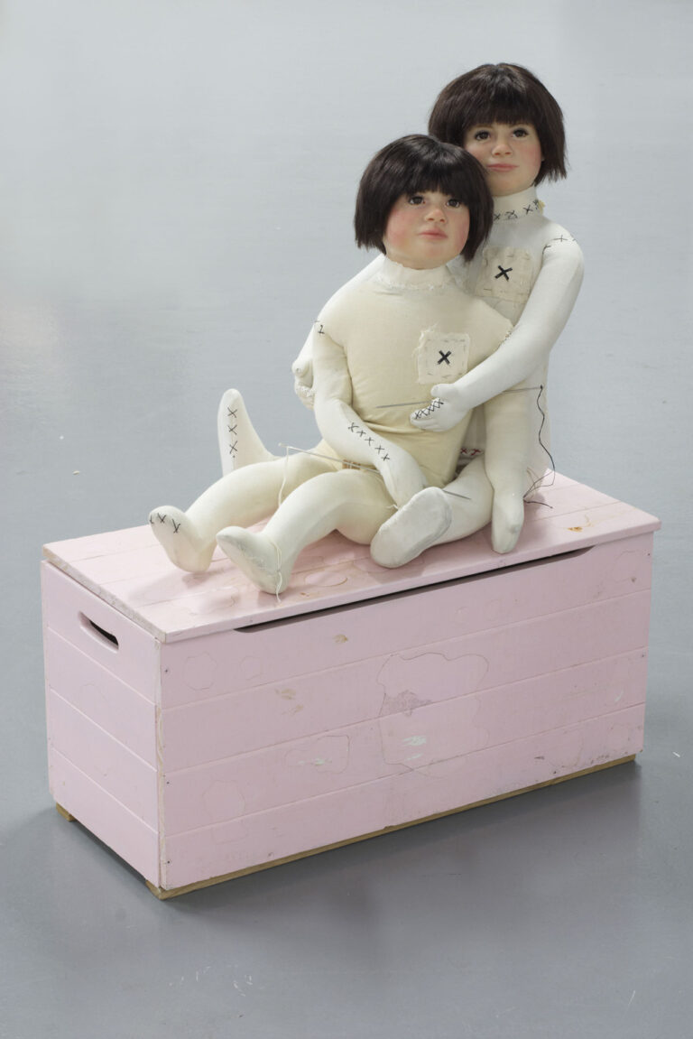 Wendy Mayer, Fly Away Peter, 2011, Wax, acrylic, eyes, mannequins, toy box © Wendy Mayer Courtesy of the Saatchi Gallery, London