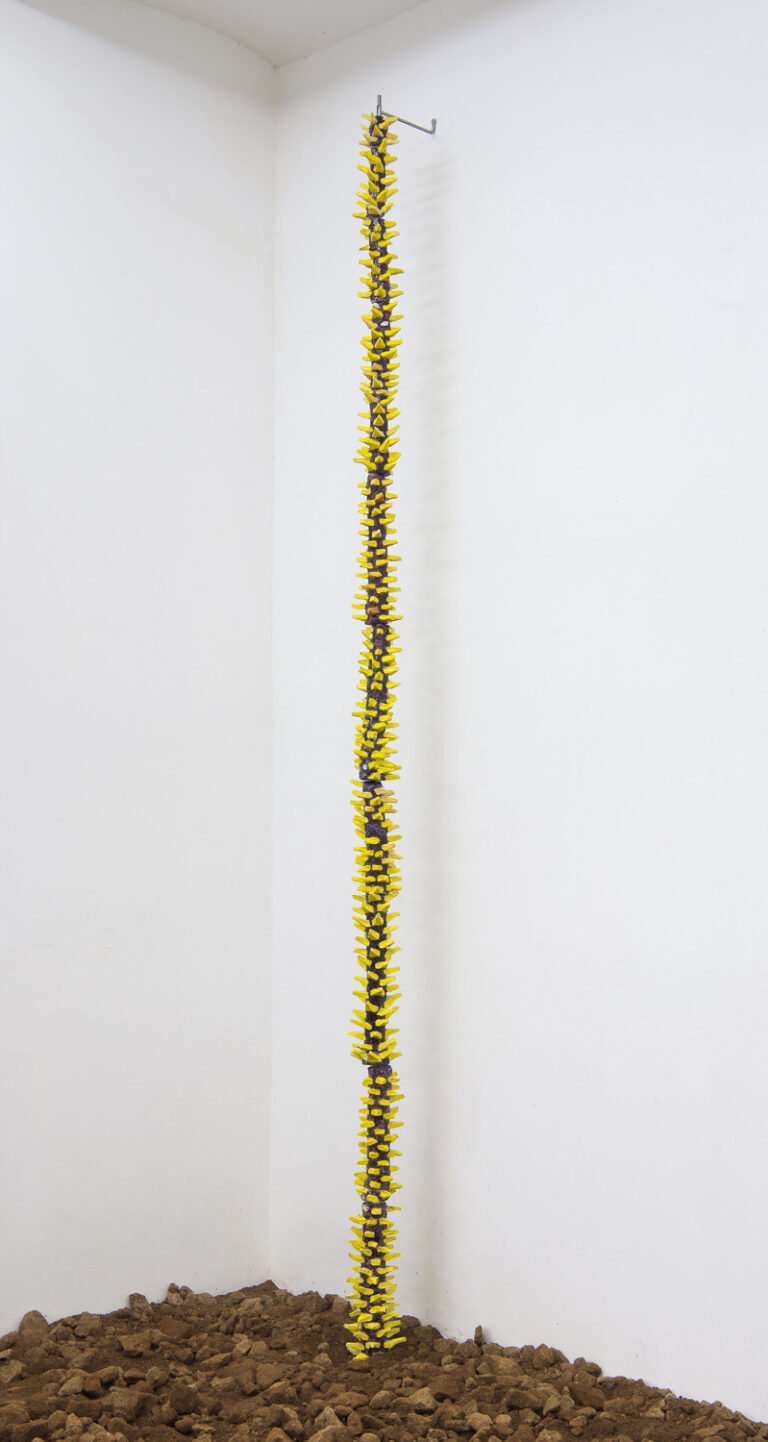 Giovanni Vetere, Allium, 2018, Glazed Ceramic © Giovanni Vetere