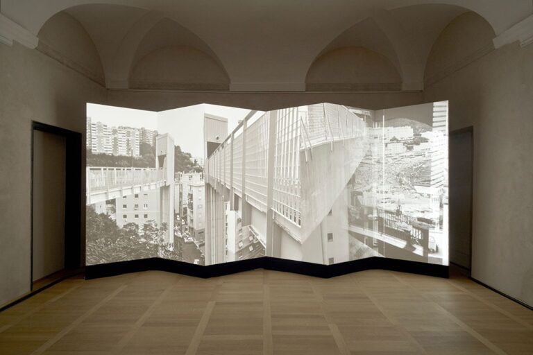 Matteo Orlandi. Passerelle volanti. Installation view at Palazzo Grillo, Genova 2018. Photo Anna Positano Opfot.com