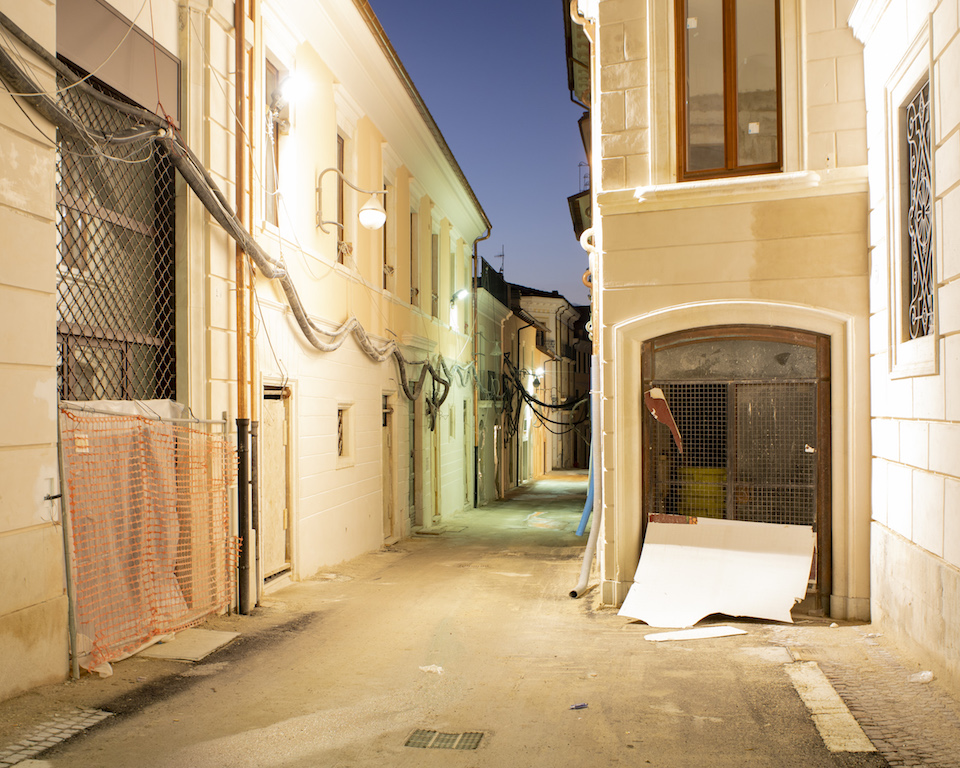 L'Aquila. centro storico, Via tre Marie, ph. Claudio Cerasoli