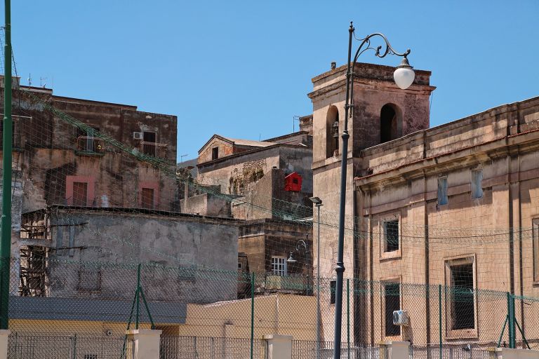 Taranto Opera Viva, Casetta rossa in Città Vecchia, Alessandro Bulgini, 2019