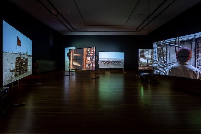 Bani Abidi, Funland’ (Karachi Series II), 2014. Installation view at Gropius Bau, Berlino 2019. Photo © Mathias Völzke, courtesy the artist & Experimenter, Kolkata