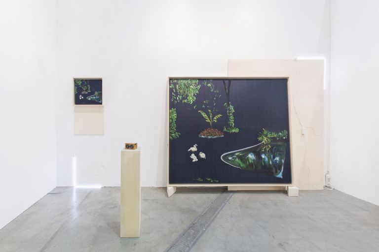 Matteo Fato, Senza titolo con Pittura / Untitled with Painting (3), 2013 / 2019 Courtesy dell’Artista / the Artist & Monitor, Rome - Lisbon - Pereto (AQ) veduta dell’installazione / installation view, solo show, Matteo Fato - Fabio Mauri, Artissima16