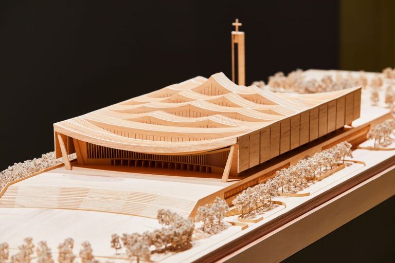 David Adjaye, National Cathedral of Ghana, maquette. Photo © Ed Reeve. Installation view at the Design Museum, London 2019