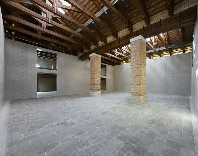 Gli interni di Punta della Dogana dopo gli interventi di Tadao Ando commissionati da François Pinault, 2009. Photo credit Andrea Jemolo