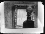 La Rieuse di Medardo Rosso nel 1901, fotografia di fotografia del 1901 ingrandita e tagliata a mano nel 1907 ca. Collezione privata. Courtesy Archivio Rosso