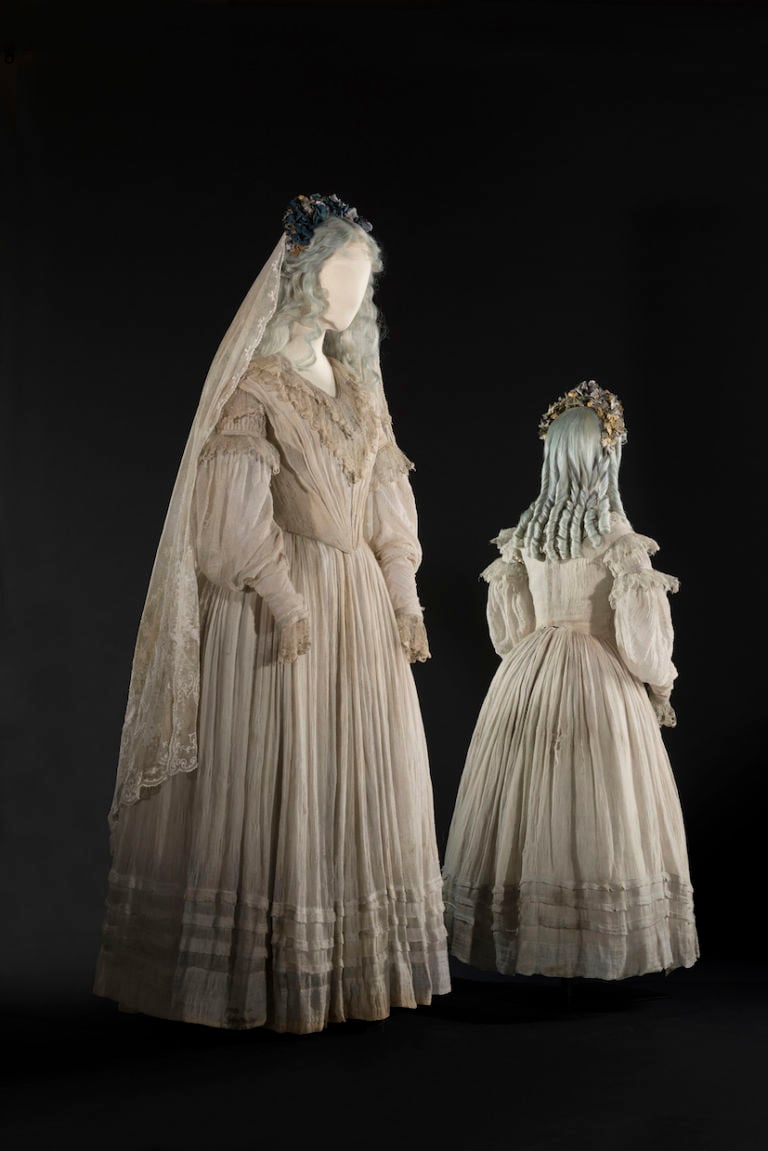 Costumi Fata Turchina bambina e adulta Costumista: Massimo Cantini Parrini, 2019. Sartoria Tirelli. Interpreti: Alida Baldari Calabria