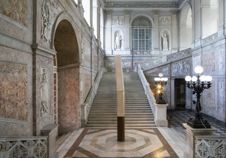 Hidetoshi Nagasawa, Pozzo nel cielo, 1999 2014. Installation view at Palazzo Reale, Napoli 2019. Photo Alessandra Cardone & Luciano Basagni © Polo museale della Campania