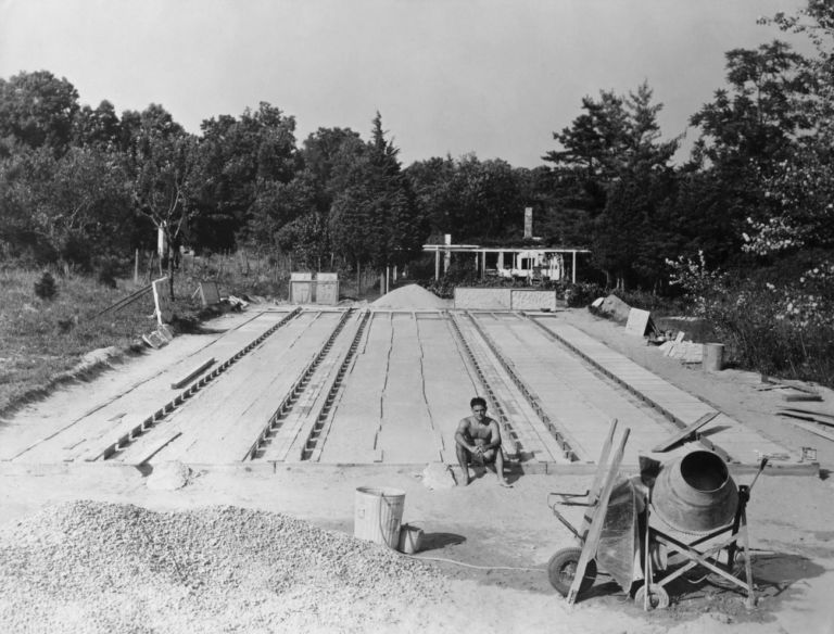 Sandcasting Field. Courtesy of the Nivola family archive. Photographer and date unknown