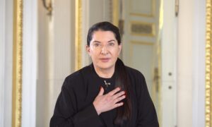 Italia ti amo. Il videomessaggio di Marina Abramović