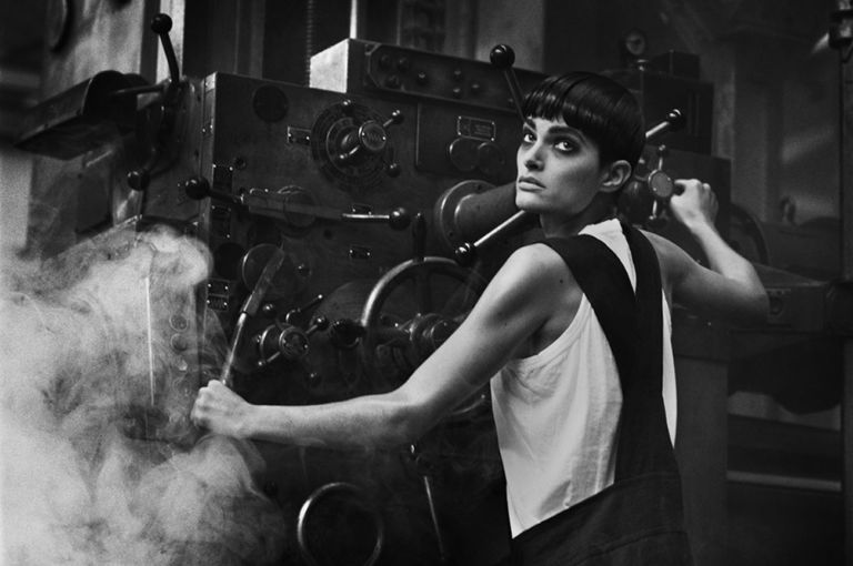 Peter Lindbergh, Lynne Koester, Paris 1984 © Peter Lindbergh. Courtesy Peter Lindbergh Foundation, Paris