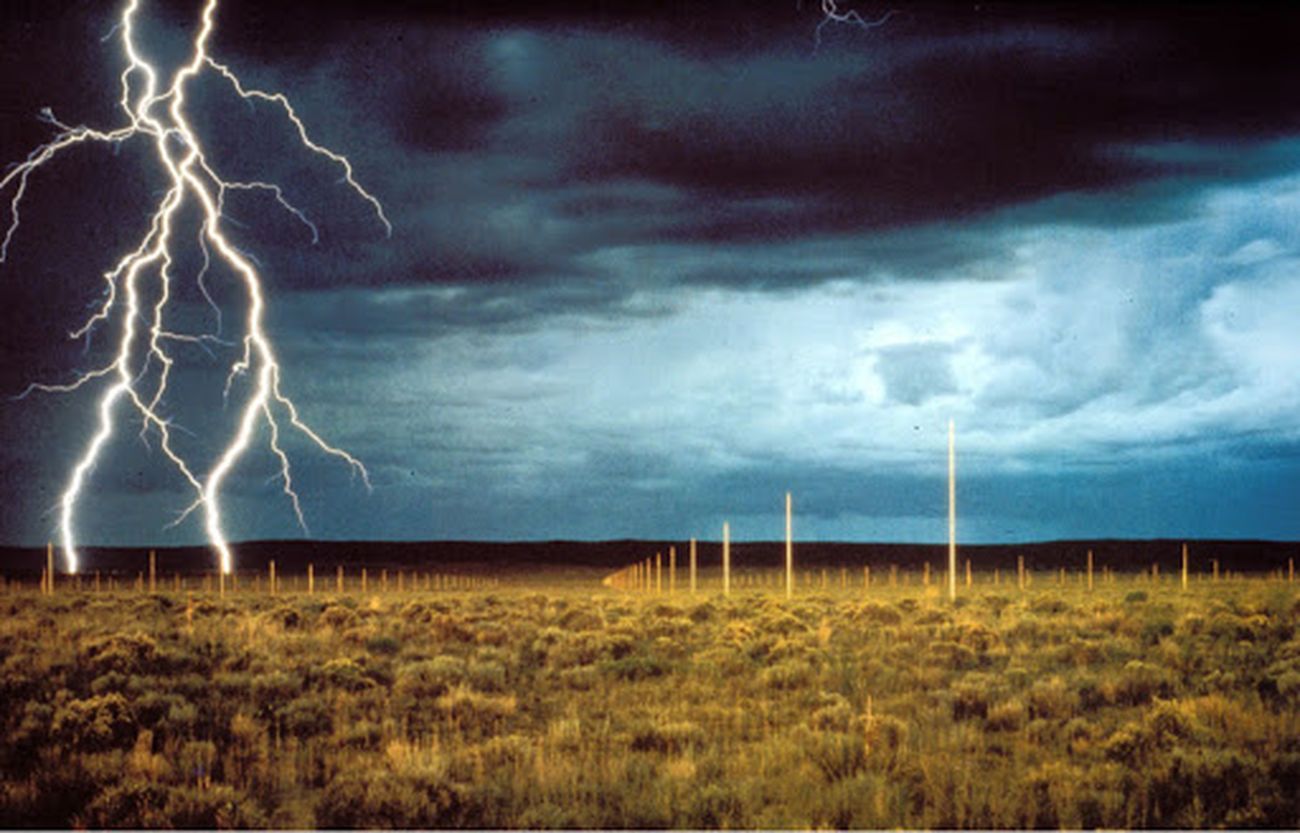 Walter De Maria, Lightning Field, 1977