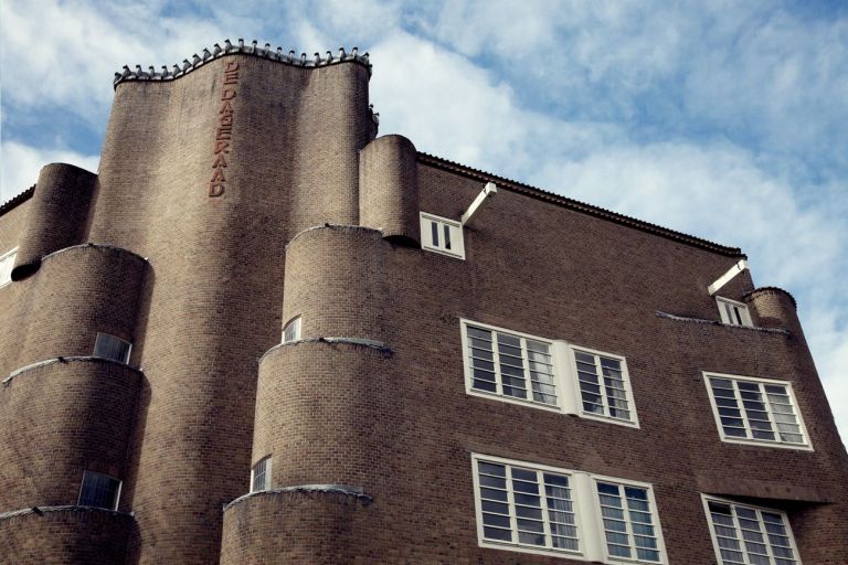 Piet Kramer & Michel De Klerk, Casa popolare De Dageraad, Amsterdam, 1924. Photo credits Museo Het Schip