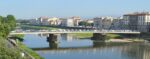 Ponte Amerigo Vespucci, Firenze, veduta da est, 2017. Photo Pufui PcPifpef via Wikipedia (CC BY SA 4.0)