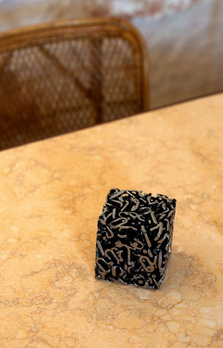 Vincenzo De Sario, UBL1 Chain 2018. Cubo di catene di acciaio, cm 10x10x10. Photo Angelo Perrini