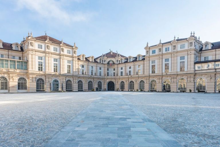 Torino. Palazzo dellArsenale Il Cortile dOnore Palazzo dell’Arsenale: apre le porte un simbolo barocco di Torino