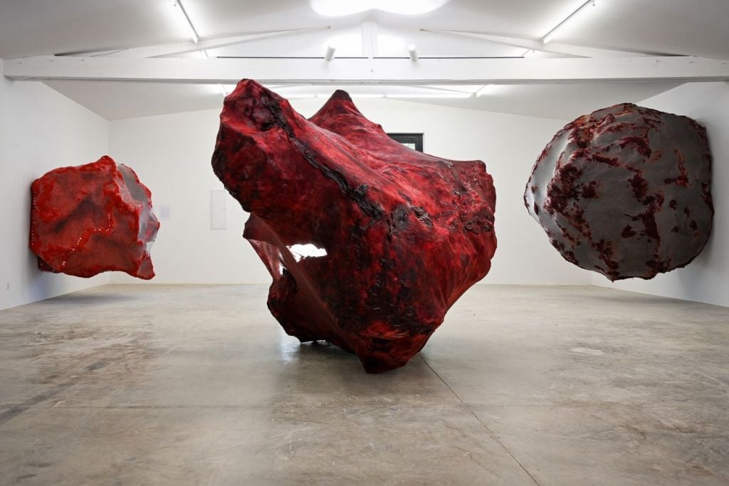 La mostra di Anish Kapoor a Peyrassol Provenza