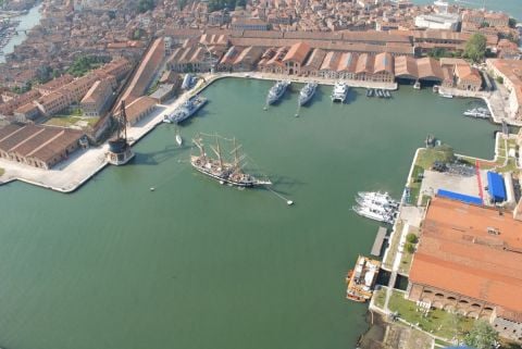 19. Venezia Arsenale C Stato Maggiore della Difesa 6 Sabato 16 e domenica 17 ottobre decima edizione delle Giornate Fai d’Autunno: 600 luoghi aperti