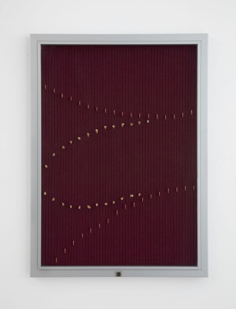 Gabriel Kuri, Untitled red dotted lines, 2021. Courtesy Galleria Franco Noero