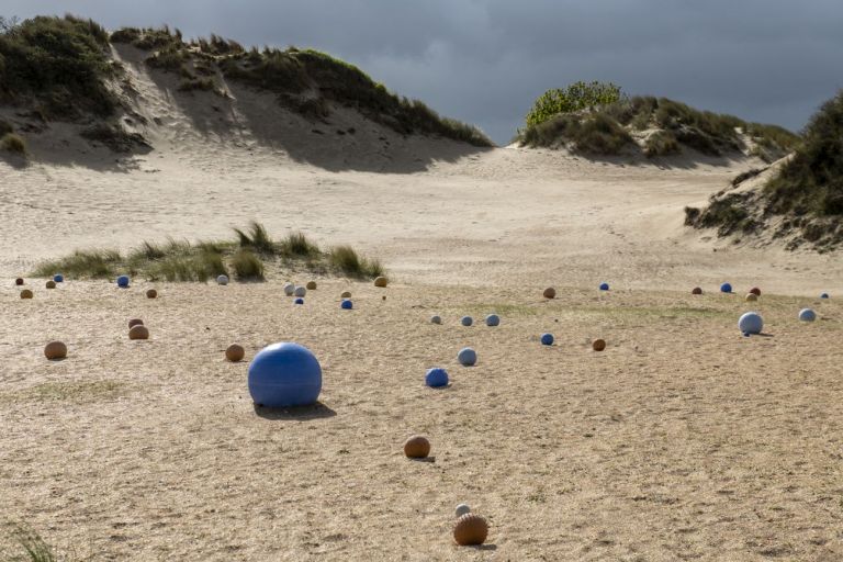 Heidi Voet, White Dwarfs and Supergiants, 2021. Installation view at Beaufort21, Koksijde, 2021