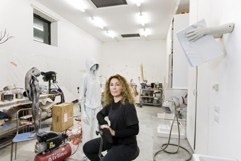 Marisa Albanese in studio_ph Luciano Romano