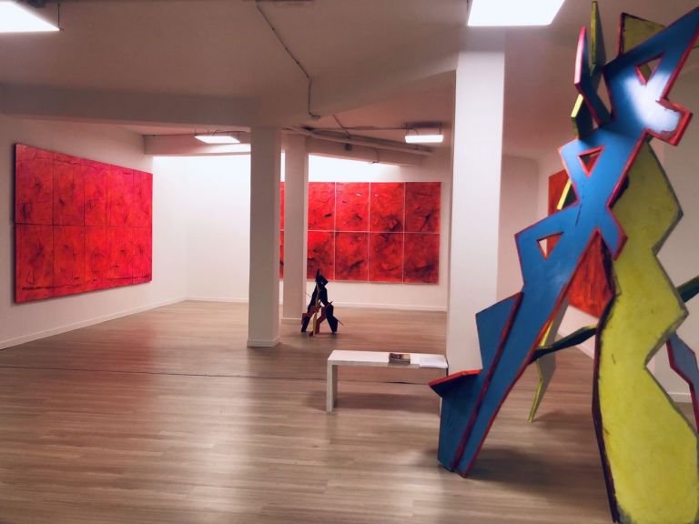 Gianfranco Notargiacomo. In rosso. Exhibition view at Artra, Milano 2021