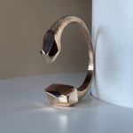 Valentina Romen, Rough Edges, bracciale in bronzo a fusione a cera persa. Courtesy ESH Gallery