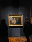 L'allestimento al castello di Miramare del quadro di Tiziano, Madonna delle rose, Uffizi-Miramare