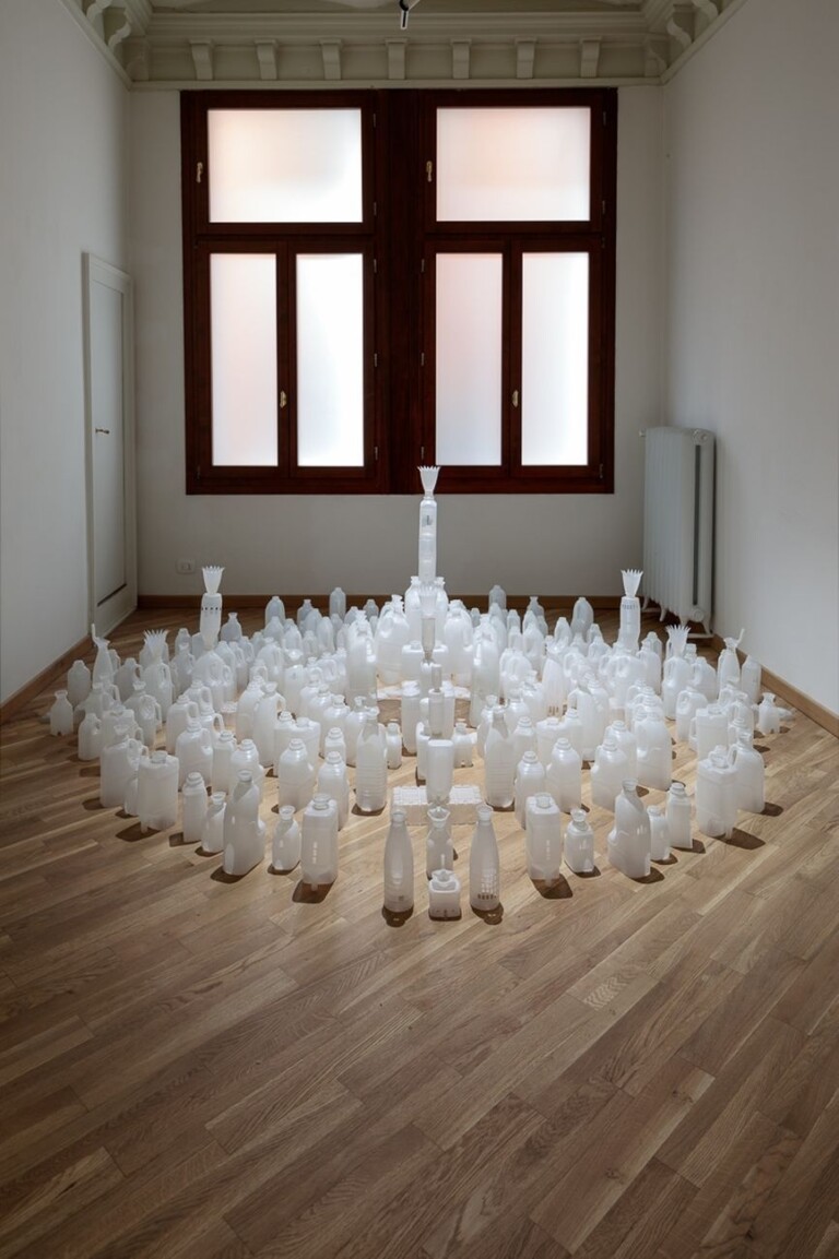 Gayle Chong Kwan, Atlantis, exhibition view at Palazzo Bonvicini, Venezia 2022. Photo Francesco Allegretto