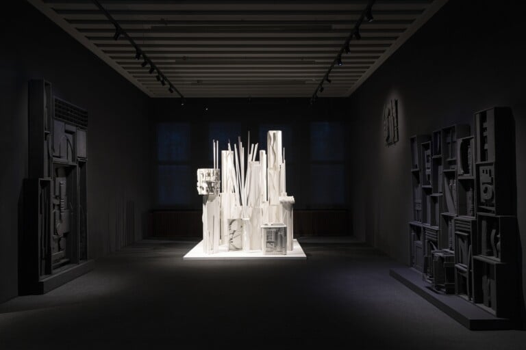 La mostra di Louise Nevelson a Venezia