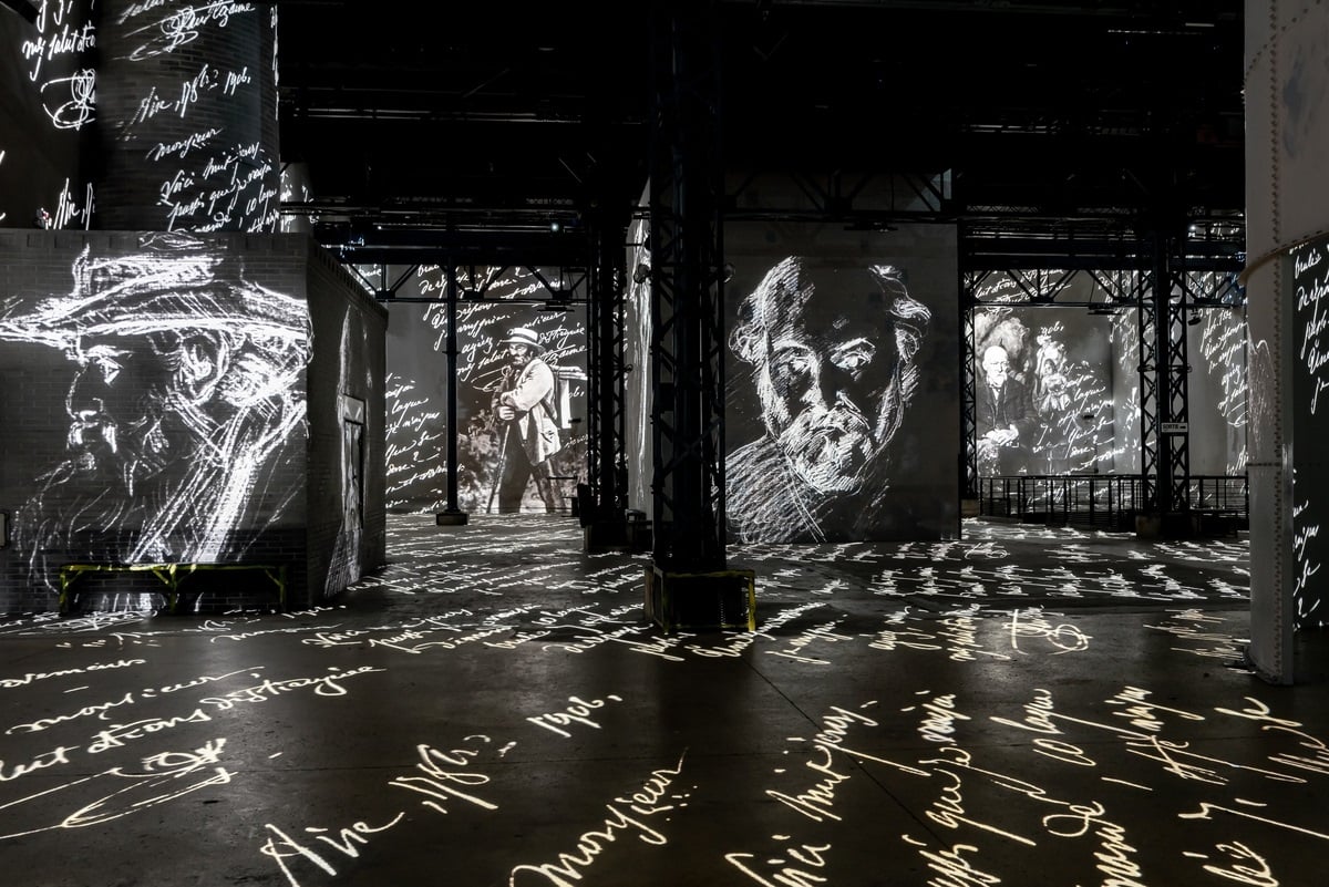 Cezanne, Lumières de Provence, exhibition view at Atelier des Lumiérs, Parigi, 2022 © Culturespaces, photo Eric Spiller