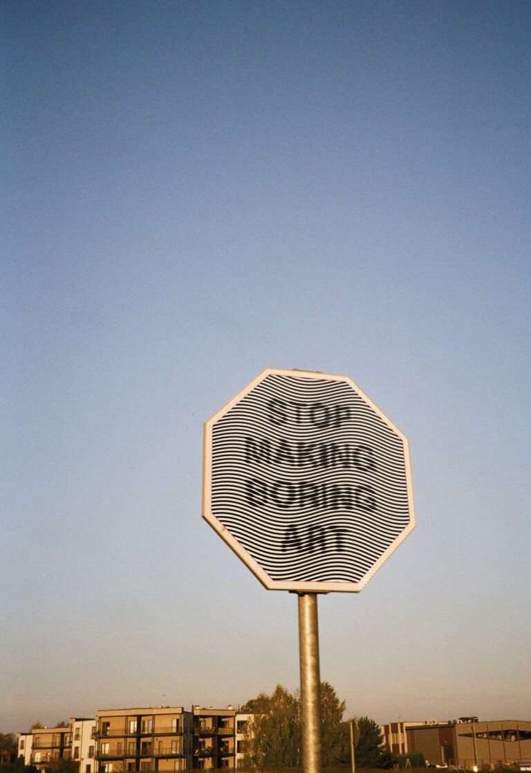 Andrea Crespi, Stop Making Boring Art, 2022. Courtesy l'artista & IED Istituto Europeo di Design